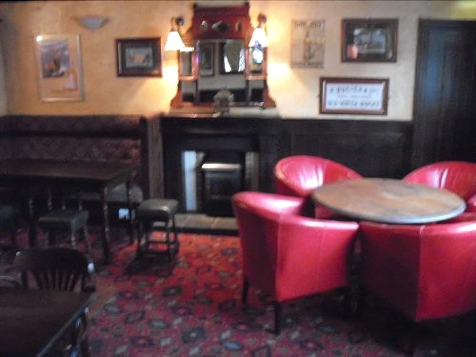 Tillicoultry The Bridge Inn מראה חיצוני תמונה